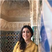 Laureata in Lingue (inglese e spagnolo) impartisce ripetizioni e aiuto compiti